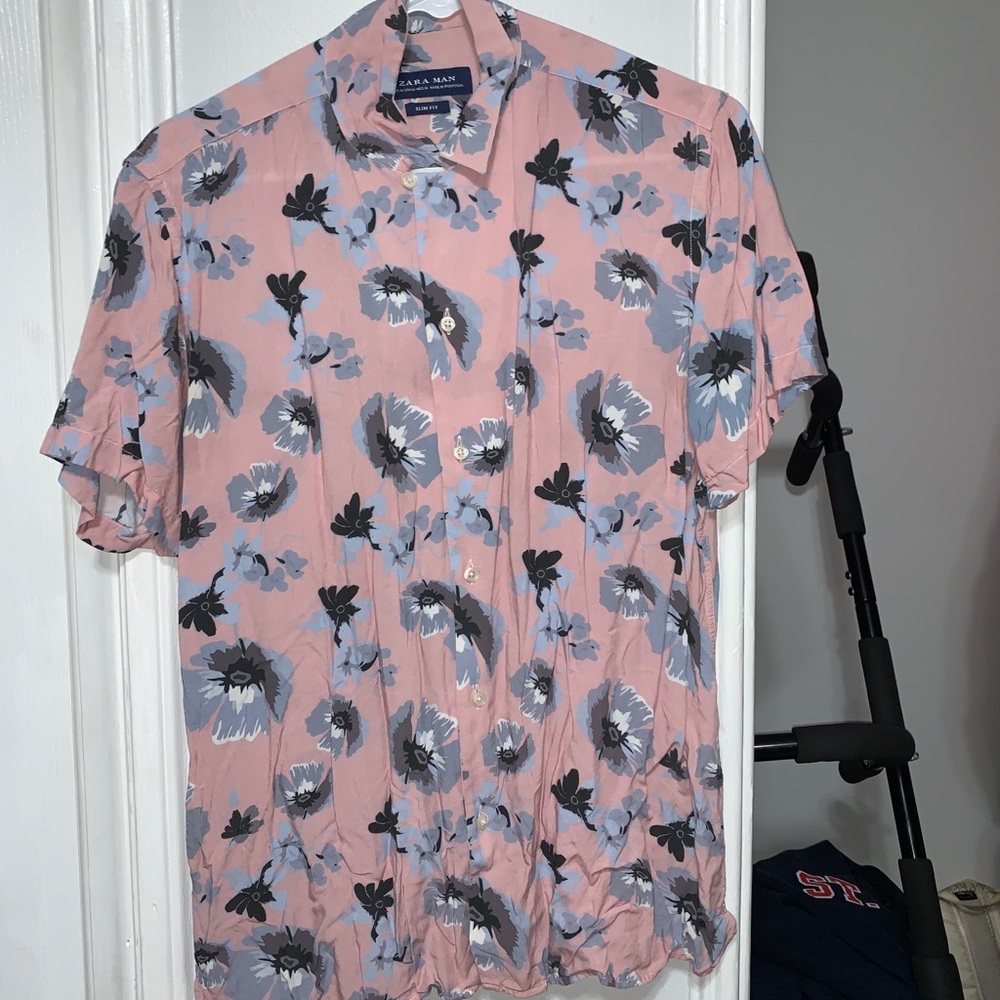 Short sleeve button down